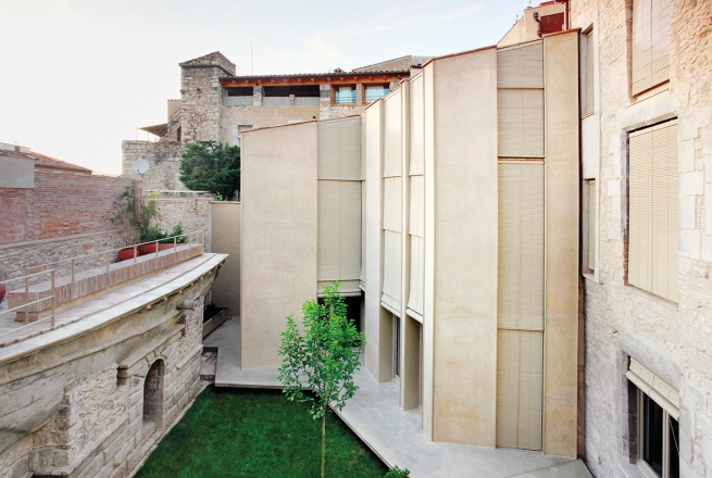 HIŠA KOLAŽ, GIRONA, 2006-2010, foto José Hevia