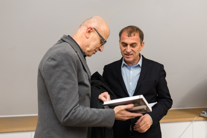 Oblikovalec Žak Prinčič in direktor MGML Blaž Peršin, foto Andrej Peunik/MGML