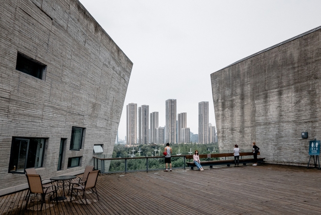 Museum Ningbo, Ningbo, arch. Wang Shu, 2008, photo Teodor Hribovšek