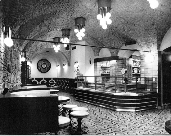 Staša Blažič Gjura, Vodnikov hram v Ljubljani, 1968, arhiv ZVKDS OE Ljubljana