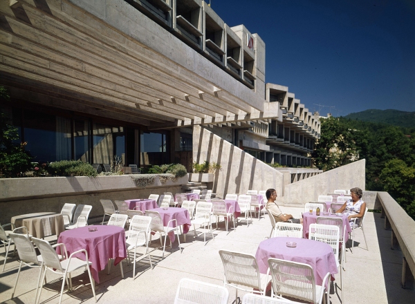 Hotelski kompleks Haludovo, arh. Boris Magaš, 1969–72, Malinska;  . Hotel Adriatic II, arh. Branko Žnidarec, 1971, Opatija;