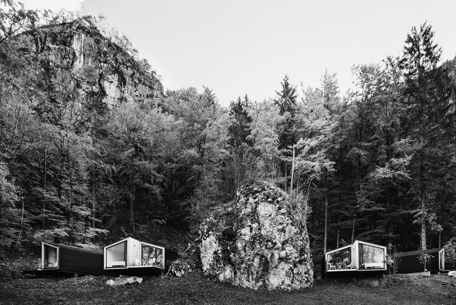 Mini for-4 Bled, architecture: Tomaž Noč, photo: Janez Marolt