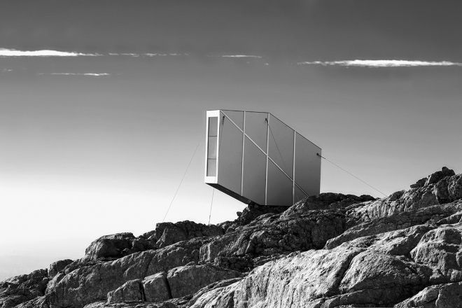 Winter Shelter on Kanin Mountain, architecture: OFIS arhitekti, photo: Janez Martinčič