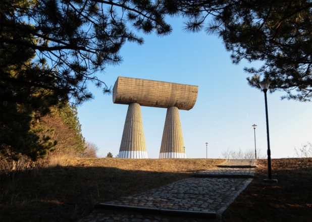 Mitrovica, 1973, Bogdan Bogdanović, photo Besim Ibrahimi