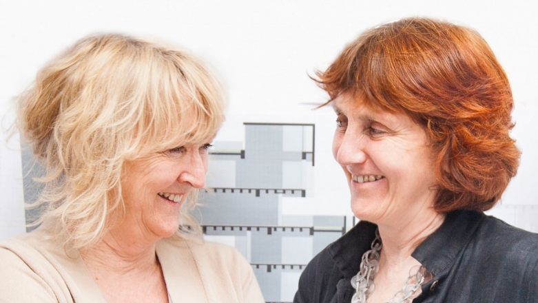 Shelley McNamara in Yvonne Farrell, foto Alice Clancy, vir Dezeen