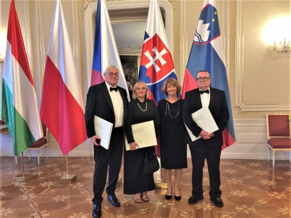 Matej Vozlič, Vesna Vozlič, Majda Kregar in Andrej Hrausky