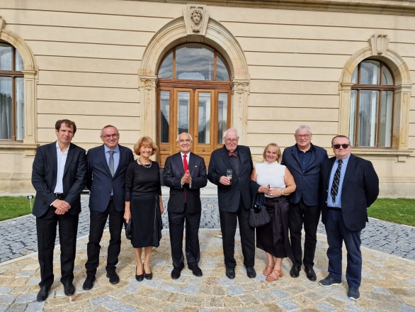 Tomaž Krištof, Miha Dešman, Majda Kregar, Jose Luis Cortes (predsednik UIA), Vladimir Šlapeta, Vesna and Matej Vozlič, Andrej Hrausky
