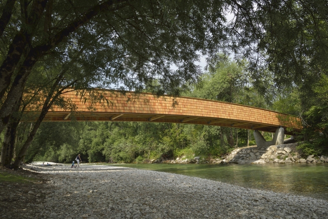 Kolesarska pot in brv čez Savo, Bohinjska Bistrica, 2013, Stanislav Udovč; Rok Bogataj,  Miha Dešman, Eva Fišer Berlot, Vlatka Ljubanović, Katarina Pirkmajer Dešman, DANS arhitekti, foto: Miran Kambič