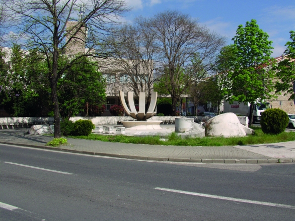 Spomenik fontana “Spomenik ilegalcu”, Mostar, 1982, Sulejman Ðapo