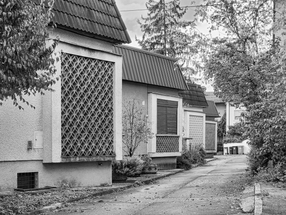 Terraced houses on Velikovška Street, Velikovška Street, Ljubljana, 1958, Marjan Šorli, photo: Blaž Jamšek