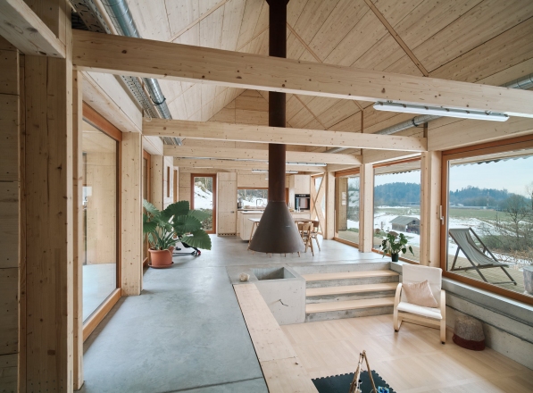 Project RE_ACTION, AG Biro 55, photo: Jan Pirnat