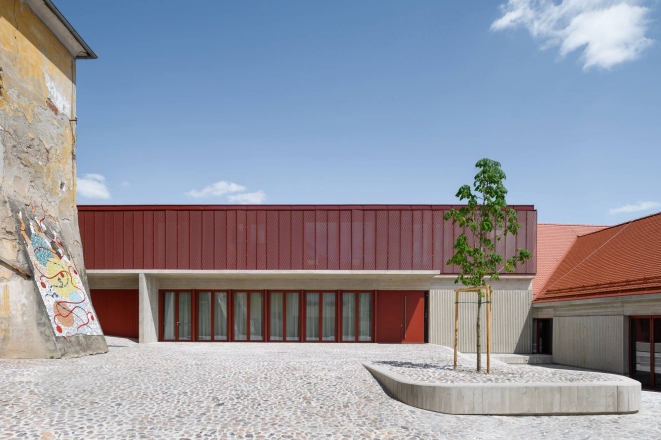 Revitalization of the Old Glassworks, Elementarna, photo: Miran Kambič