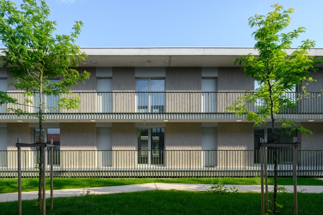 Residential neighborhood Dolgi most II, Architects Počivašek Petranovič And Bevk-Perović architects, photo: Miran Kambič