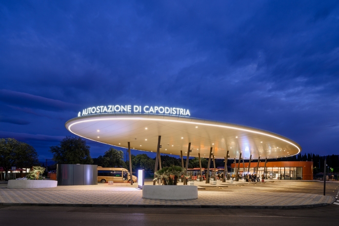 Sonja Miculinić: Bus station (co-authors Vanda Žunič, Rok Triller and OMNIAarhing), Koper, 2022, photo: Miran Kambič